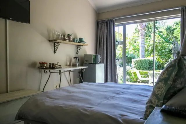 5 Bedroom Property for Sale in Caledon Western Cape